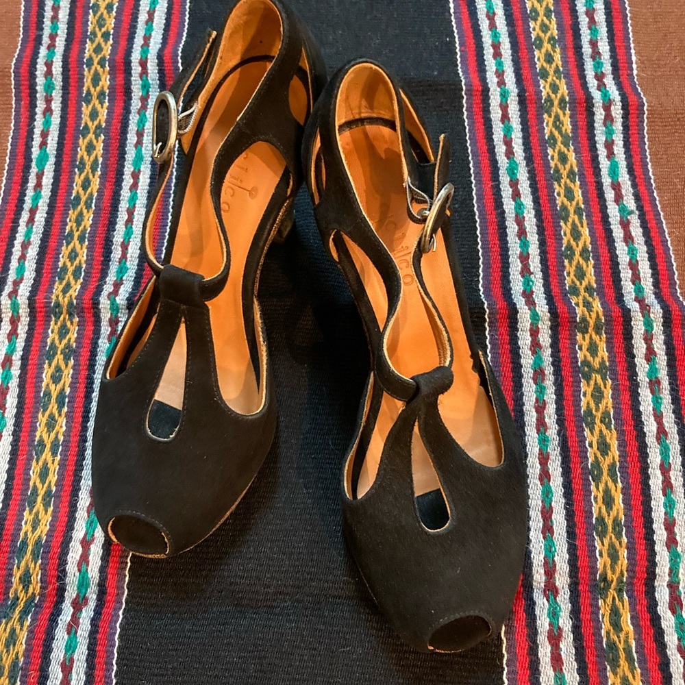 Coclico black suede Heels